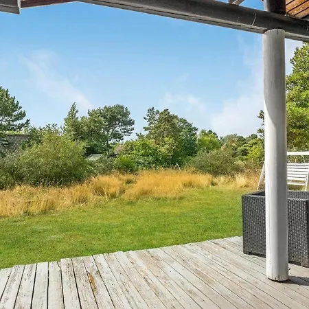 Holiday home In With House Sea View *