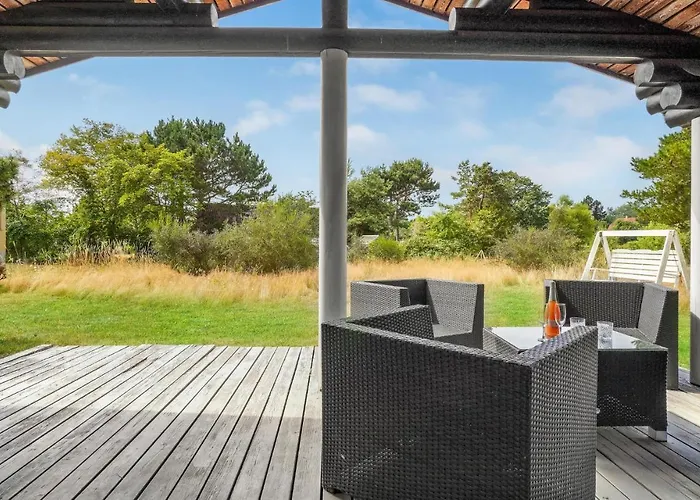 Semesterbostad In With House Sea View
